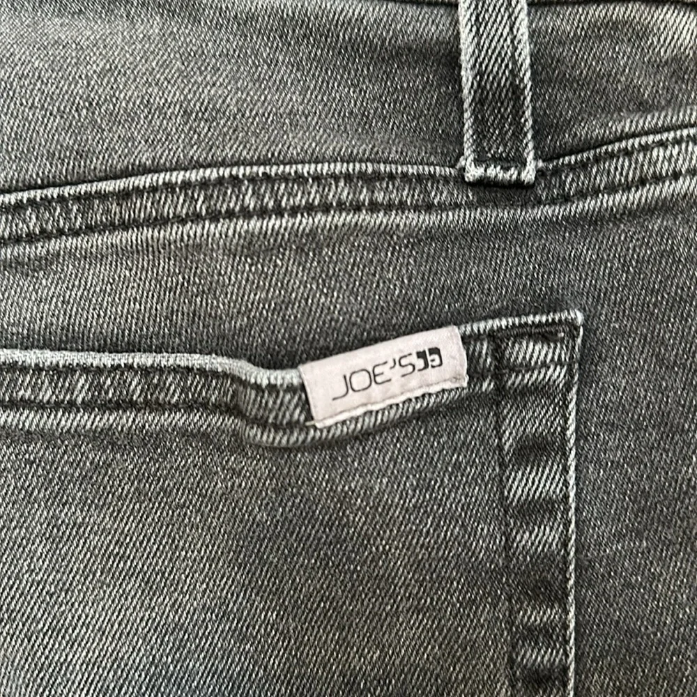 Mens joe's jeans. 36Wx32L - Picture 3 of 6